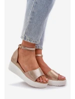 Lekkie Sandały Na Platformie I Delikatnym Koturnie Złote Gillifia