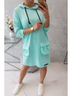 Šaty s kapucňou mätovej