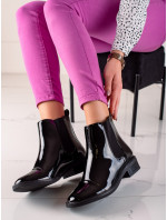 Dizajnové čierne členkové topánky dámske na plochom podpätku