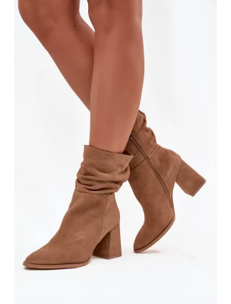 Prírodné nubukové čižmy na podpätku so stláčaním Zazoo 4216 beige Prírodné nubukové čižmy na podpätku so stláčaním Zazoo 4216 beige