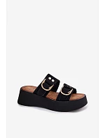 Dámske sandále na platforme so zlatými prackami Black Nelirae Dámske sandále na platforme so zlatými prackami Black Nelirae