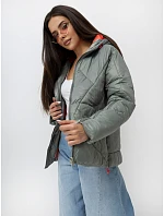 Bunda D50048X44517A1 v khaki farbe Bunda D50048X44517A1 v khaki farbe