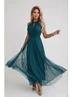 662-4 Elegantné večerné maxi šaty s výstrihom za krkom, tylom a viazaním v páse – zelené 662-4 Elegantné večerné maxi šaty s výstrihom za krkom, tylom a viazaním v páse – zelené