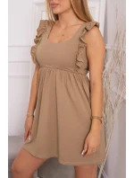 Šaty s volánikmi na bokoch ťava