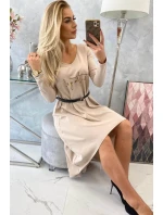 Šaty s ozdobným pásikom a nápisom beige