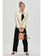 Tenká dámska bunda v krémovej farbe s ozdobným prešívaním (JIN226) Tenká dámska bunda v krémovej farbe s ozdobným prešívaním (JIN226)