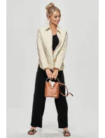 Tenká dámska bunda v krémovej farbe s ozdobným prešívaním (JIN226)
