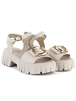 Dámske kožené sandále na platforme s béžovým zdobením Vinceza 26-79611