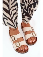 Papuče model 216123 Krok vo veľkom štýle