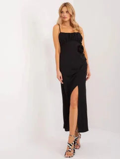 Čierne dámske koktailové šaty s rozparkom (18992)