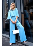 S397 Kombinéza so širokými rukávmi a rozdeleným chrbtom - nebesky modrá S397 Kombinéza so širokými rukávmi a rozdeleným chrbtom - nebesky modrá