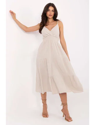 Denné šaty model 215206 Taliansko Moda Veľkoobchod so spodným prádlom, oblečením a obuvou. Dámska móda, dámske spodné prádlo, dámska obuv v Matterhorn