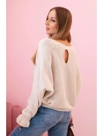 Dámsky mohérový sveter s volánovými rukávmi a výrezom na chrbte béžovej farby