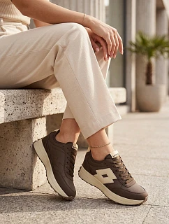 Športová obuv na platforme, model 230615 Step in style