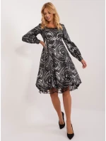 LK SK 509565 šaty.07 čierna a strieborná