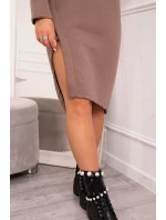 Šaty s kapucňou a bočným rázporkom mocca