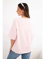 Dámska bavlnená blúzka s krátkymi rukávmi a módnou potlačou v púdrovo ružovej farbe