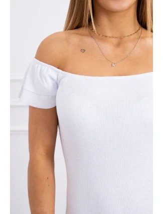 Pruhované šaty s volánikmi bielej