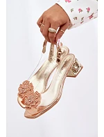 Průhledné sandály na klínku s krystaly a květinou Vinceza 70122 šampaňské