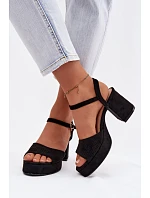 Sandále na podpätku model 226333 Krok vo veľkom štýle