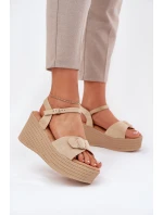 Sandały Damskie Na Koturnie Z Klamrą Khaki Liniella