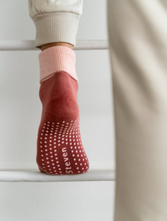 Dámske ponožky s protišmykovou úpravou ABS 126