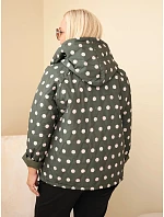 Dámska bunda Plus Size s kapucňou s bodkovaným vzorom v khaki farbe