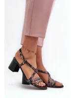 Sandále na podpätku model 198794 Vykročte štýlovo Sandále na podpätku model 198794 Vykročte štýlovo