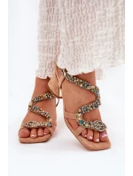 Sandále na podpätku model 212356 Vykročte štýlovo