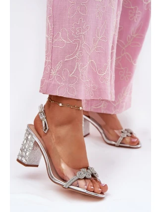Sandále na podpätku model 213937 Krok vo veľkom štýle