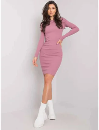 Priliehavé rebrované šaty v špinavo ružovej farbe s okrúhlym výstrihom (5131-35) Priliehavé rebrované šaty v špinavo ružovej farbe s okrúhlym výstrihom (5131-35)
