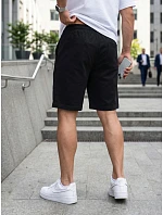 Pánske čierne teplákové šortky FashionStreet SX2632 Pánske čierne teplákové šortky FashionStreet SX2632