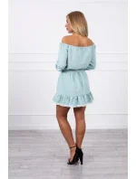 Šaty s odhalenými ramenami a čipkou tmavo mätovej farby Šaty s odhalenými ramenami a čipkou tmavo mätovej farby