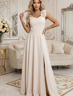 643-3 Elegantné večerné maxi šaty s rozparkom a ružami - béžové