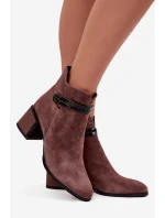 Zamszowe Skórzane Botki Damskie Na Słupku Z Ozdobnym Paskiem Ocieplane D&A CR52-650 Brązowe