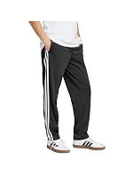 Pánske nohavice adidas 3-Stripes Tricot Regular-Fit Open Hem Black JI8802 Pánske nohavice adidas 3-Stripes Tricot Regular-Fit Open Hem Black JI8802