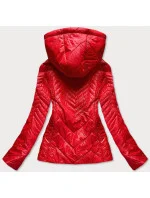 Krátka červená dámska prešívaná bunda s kapucňou (B9566)
