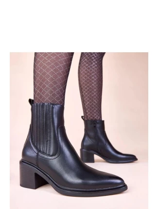 Topánky na podpätku model 222368 Solea