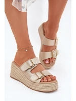 Klapki Damskie Na Koturnie Z Plecionką I Klamrami Złote Pasinea