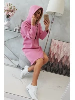 Šaty s kapucňou a bočným rázporkom ružové Šaty s kapucňou a bočným rázporkom ružové