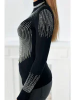 Pletená blúzka s rolákom a motívom kubickej zirkónie čierna Pletená blúzka s rolákom a motívom kubickej zirkónie čierna