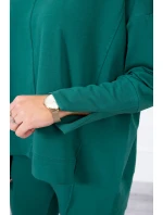 Súprava so zelenou blúzkou nadmernej veľkosti