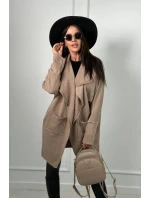 Kapska s vreckami tmavo béžová