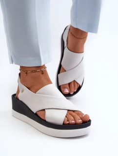 Zazoo 40256 Skórzane Sandały Na Koturnie Białe