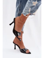 Lakované dámské pantofle na podpatku černé Lirissa