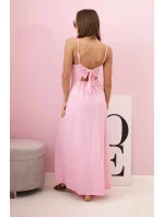 Dámske šaty bez ramienok s rozšírenou spodnou časťou svetloružové