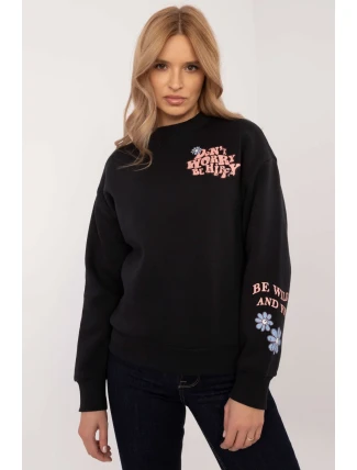 Model mikiny s kapucňou 203487 Podúroveň