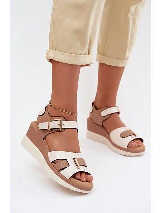 Model topánok na klinoch 228390 Krok v štýle
