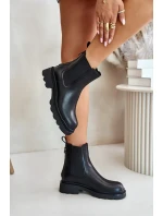 Kožené členkové topánky Chelsea s ozdobným reťazcom zateplené D&A Black Kožené členkové topánky Chelsea s ozdobným reťazcom zateplené D&A Black