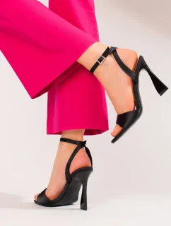 Módne čierne dámske sandále na ihličkovom podpätku
